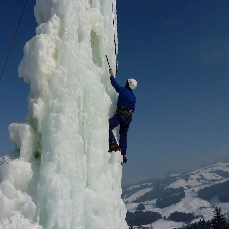 Eiskletterturm